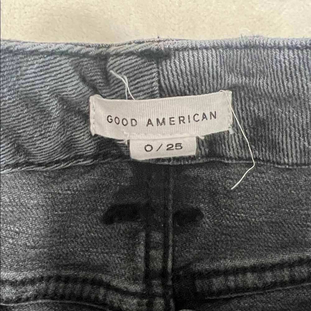 ✨ Good American Slim Raw Hem Skinny Jeans — Size 0 (EUC) - Picture 3 of 10